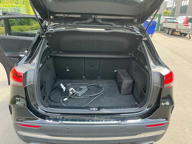 Mercedes-benz gla 250e personenauto - afbeelding 17 van  32