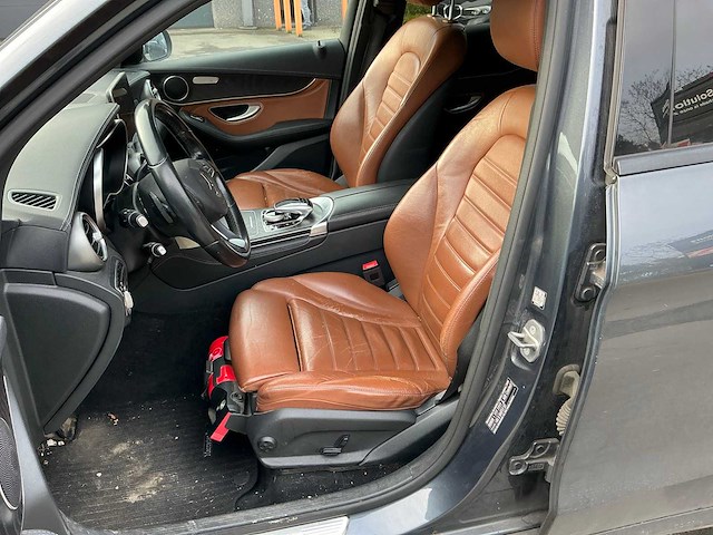 Mercedes-benz glc 220 d 4matic personenauto - afbeelding 3 van  35