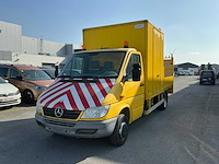 Mercedes-benz lichte vrachtwagen - afbeelding 1 van  18
