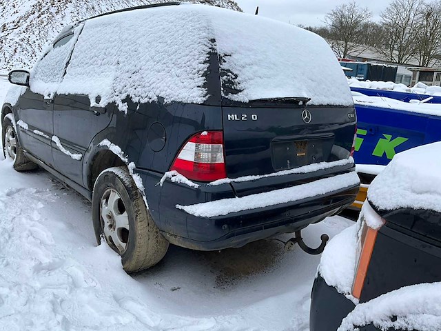 Mercedes-benz ml 270 cdi wagen - afbeelding 7 van  24