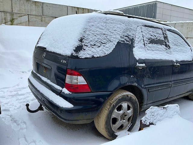 Mercedes-benz ml 270 cdi wagen - afbeelding 11 van  24