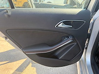 Mercedes-benz personenauto - afbeelding 8 van  17
