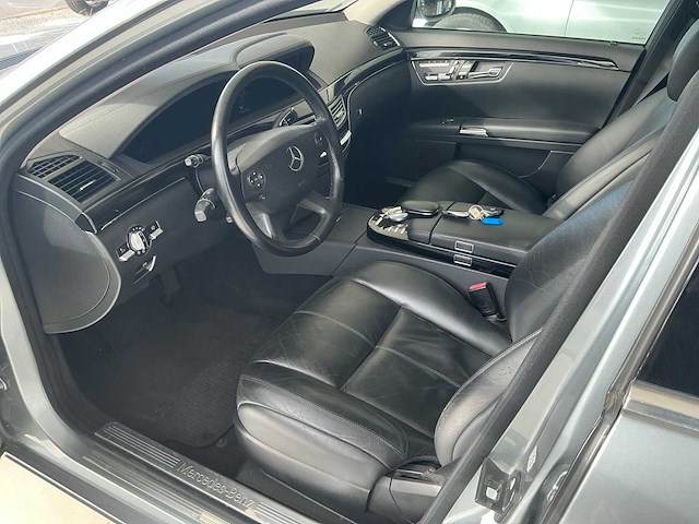 Mercedes-benz s320 personenauto - afbeelding 11 van  13
