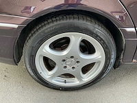 Mercedes-benz s500 sedan youngtimer > 15 - afbeelding 3 van  17