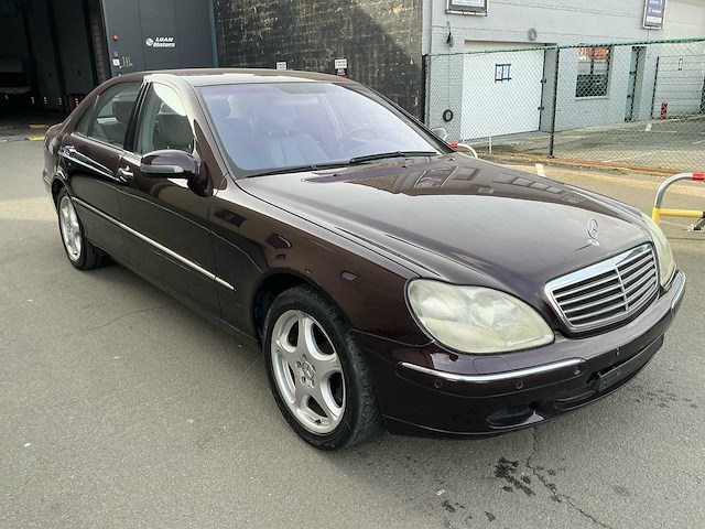 Mercedes-benz s500 sedan youngtimer > 15 - afbeelding 16 van  17