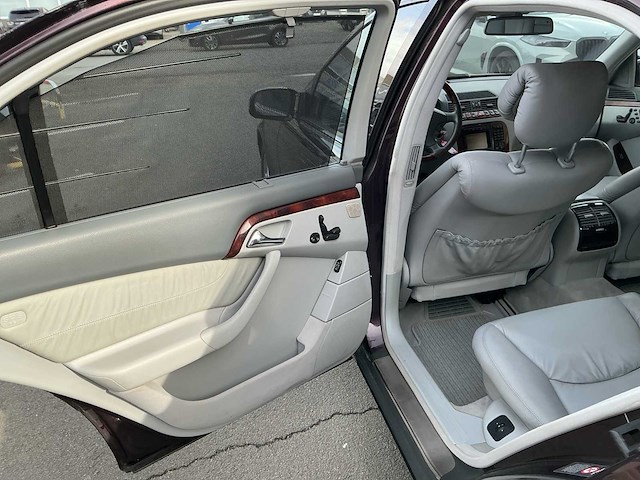 Mercedes-benz s500 sedan youngtimer > 15 - afbeelding 13 van  25