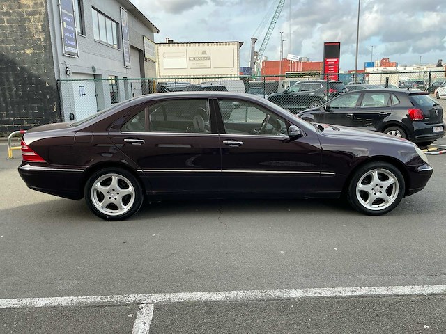 Mercedes-benz s500 sedan youngtimer > 15 - afbeelding 22 van  25