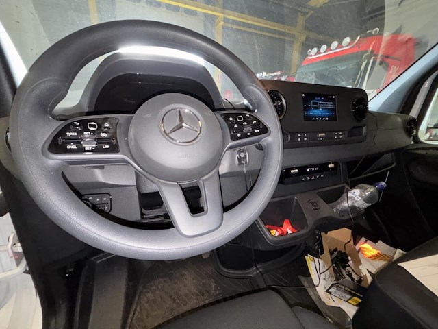 Mercedes-benz sprinter, 2022 - afbeelding 7 van  32