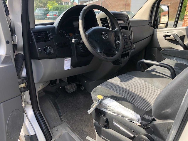 Mercedes-benz sprinter 210 cdi automaat, bedrijfswagen - afbeelding 29 van  31