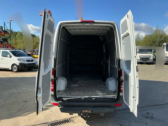 Mercedes-benz sprinter 214 cdi bedrijfswagen met webasto en trekhaak - afbeelding 14 van  45