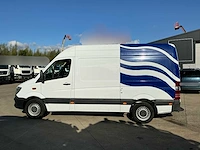 Mercedes-benz sprinter 214 cdi bedrijfswagen met webasto en trekhaak - afbeelding 11 van  45
