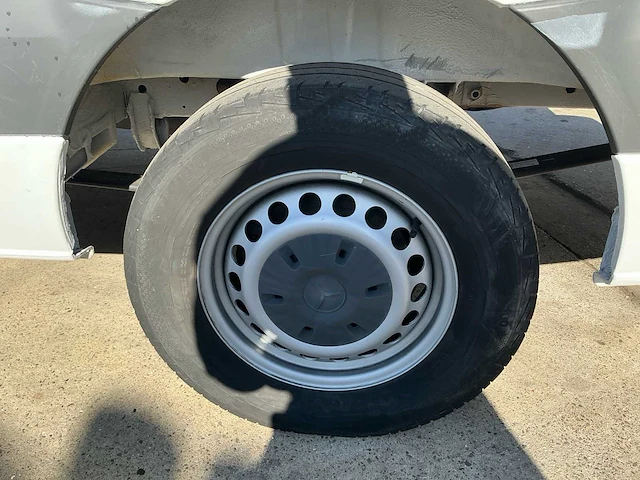 Mercedes-benz sprinter 214 cdi bedrijfswagen met webasto en trekhaak - afbeelding 29 van  45