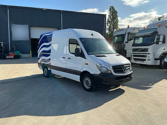 Mercedes-benz sprinter 214 cdi bedrijfswagen met webasto en trekhaak - afbeelding 43 van  45