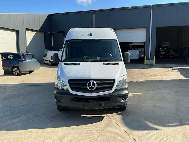Mercedes-benz sprinter 214 cdi bedrijfswagen met webasto en trekhaak - afbeelding 44 van  45