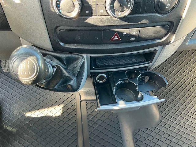 Mercedes-benz sprinter 214 cdi bedrijfswagen met webasto en trekhaak - afbeelding 5 van  48