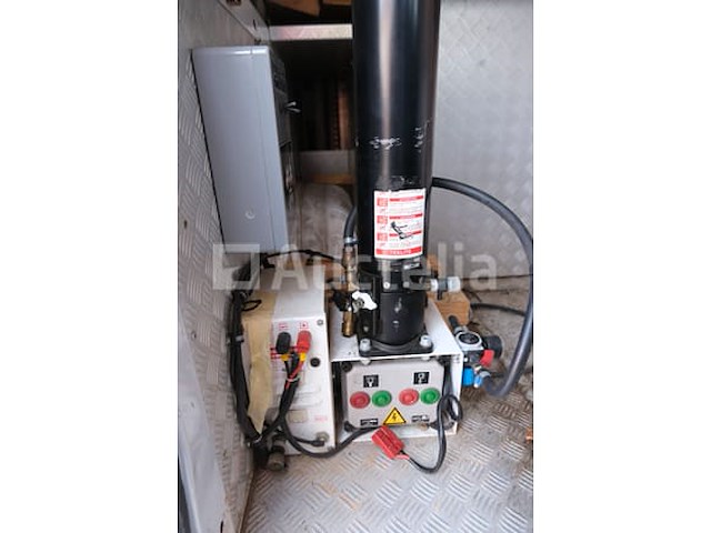 Mercedes-benz sprinter 313 cdi-d brandweerwagen - afbeelding 21 van  57