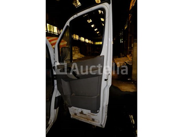 Mercedes-benz sprinter 313 cdi flatbed bestelwagen voor onderdelen (2011-vin:wdb9061311n501575) - afbeelding 24 van  25