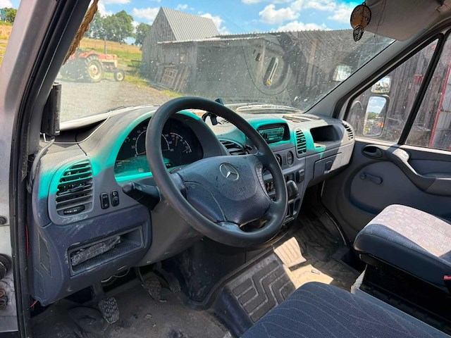 Mercedes-benz sprinter 6p campervan / camperwagen - afbeelding 11 van  14
