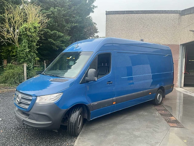 Mercedes-benz sprinter 906bb35 mercedes-benz sprinter v6 3.0 cdi 190 pk – 78,570 km – groot volume – pro ombouw – sleepstang - afbeelding 1 van  30