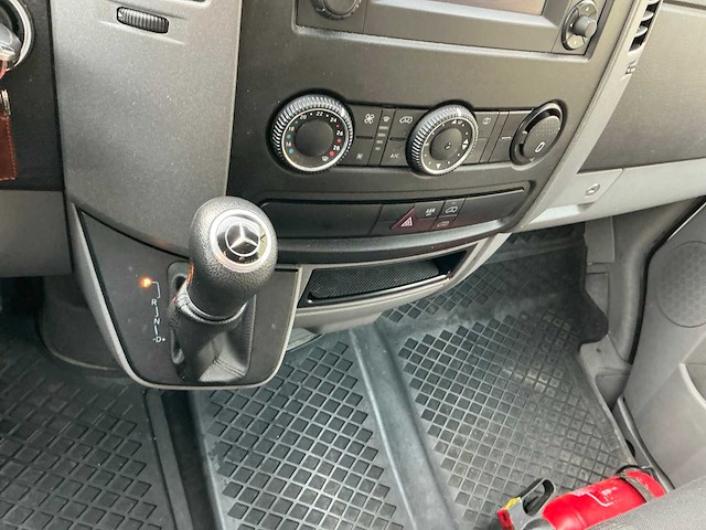 Mercedes-benz sprinter bedrijfswagen - afbeelding 4 van  18