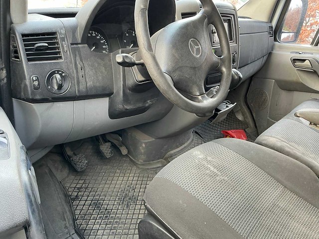 Mercedes-benz sprinter bedrijfswagen - afbeelding 2 van  11