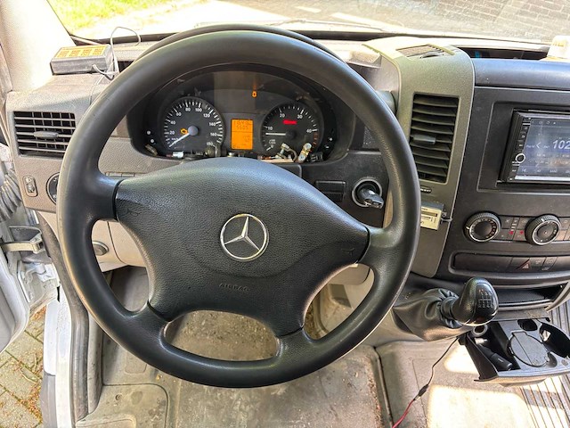 Mercedes-benz sprinter l2h2 519 cdi/ 3.5 v6 bedrijfswagen - afbeelding 8 van  37