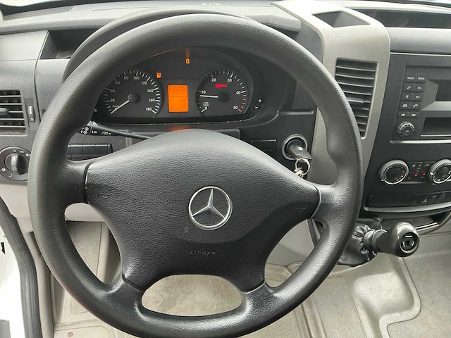 Mercedes-benz sprinter lichte vrachtwagen - afbeelding 2 van  14