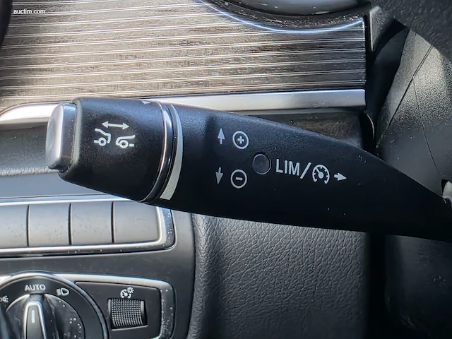Mercedes-benz v300 d avantgarde l3 2022 - afbeelding 16 van  49