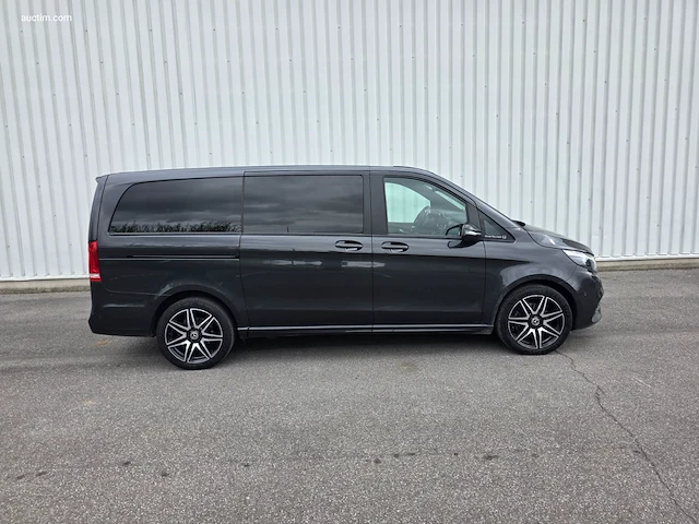 Mercedes-benz v300d 2023 - afbeelding 24 van  27