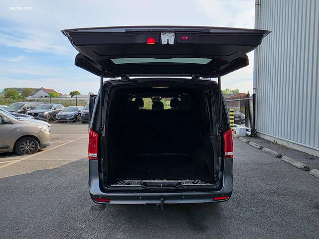 Mercedes-benz v300d combi avantgarde (l2) 2022 - afbeelding 27 van  47