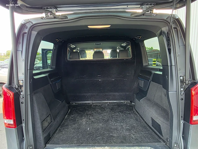 Mercedes-benz v300d combi avantgarde (l2) 2022 - afbeelding 28 van  47