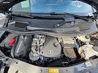 Mercedes-benz v300d combi avantgarde (l2) 2022 - afbeelding 31 van  47