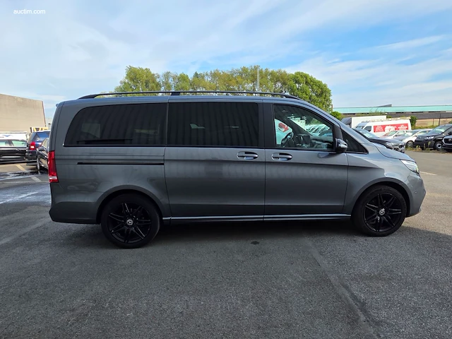 Mercedes-benz v300d combi avantgarde (l2) 2022 - afbeelding 44 van  47