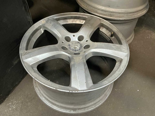 Mercedes-benz velg (4x) - afbeelding 1 van  3