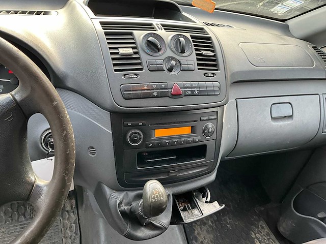 Mercedes-benz vito bedrijfswagen - afbeelding 1 van  15