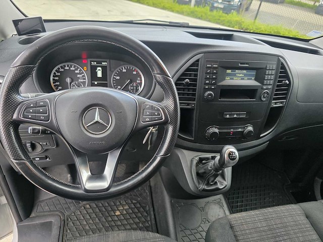 Mercedes-benz vito bedrijfswagen - afbeelding 11 van  13