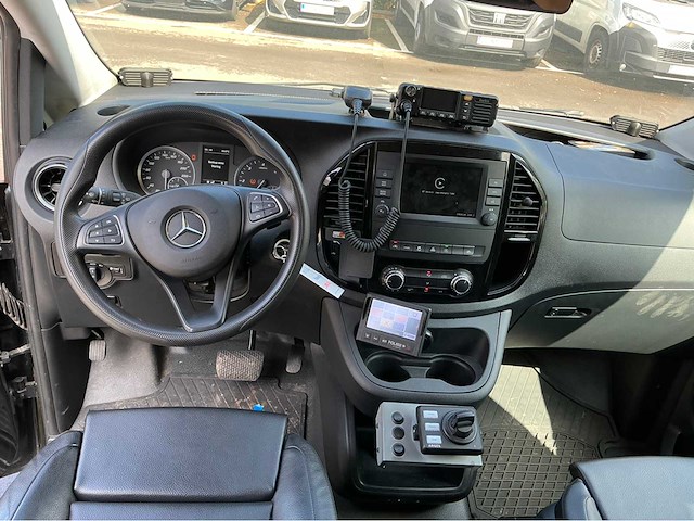 Mercedes-benz vito tourer signalisatievoertuig - afbeelding 44 van  69