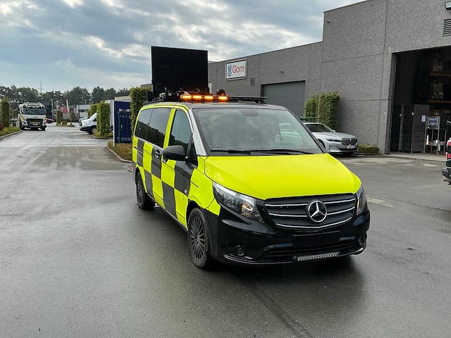Mercedes-benz vito tourer signalisatievoertuig - afbeelding 67 van  69