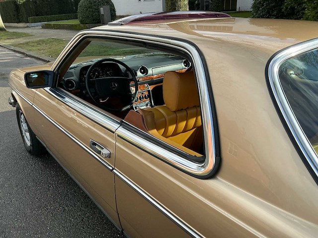 Mercedes-benz w123 280ce oldtimer - afbeelding 3 van  24