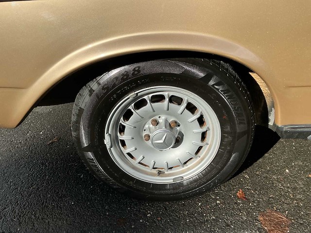 Mercedes-benz w123 280ce oldtimer - afbeelding 8 van  24