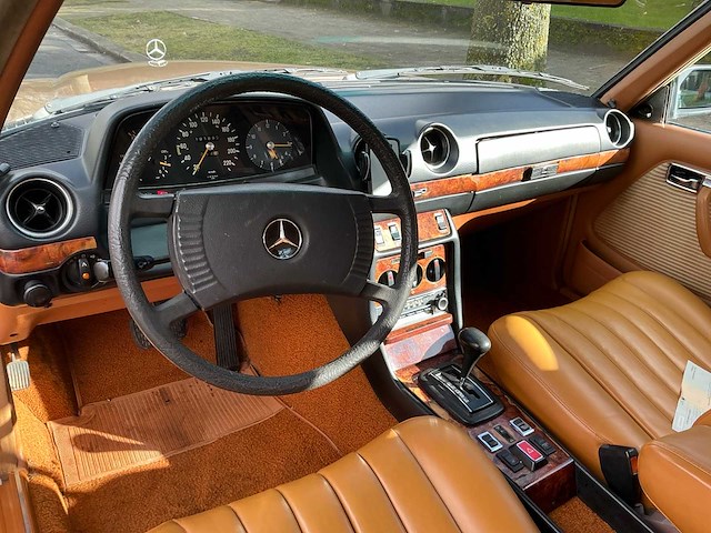 Mercedes-benz w123 280ce oldtimer - afbeelding 12 van  24