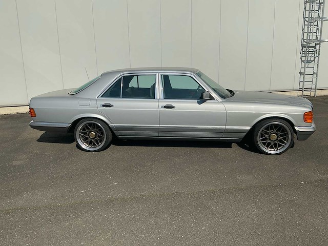 Mercedes-benz w126 s-klasse 280 se personenauto - afbeelding 20 van  22