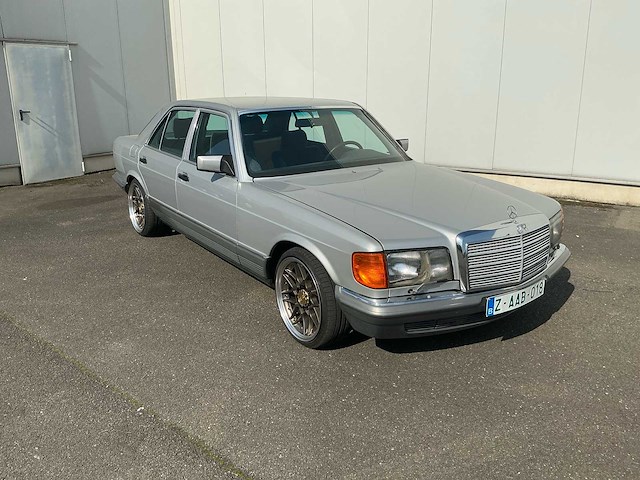 Mercedes-benz w126 s-klasse 280 se personenauto - afbeelding 21 van  22