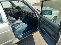 Mercedes-benz w126 s-klasse 280 se personenauto - afbeelding 9 van  25