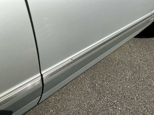 Mercedes-benz w126 s-klasse 280 se personenauto - afbeelding 19 van  25