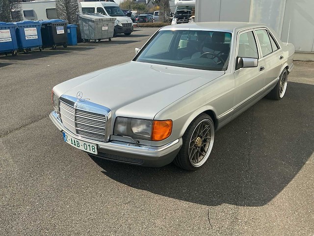 Mercedes-benz w126 s-klasse 280 se personenauto - afbeelding 1 van  43
