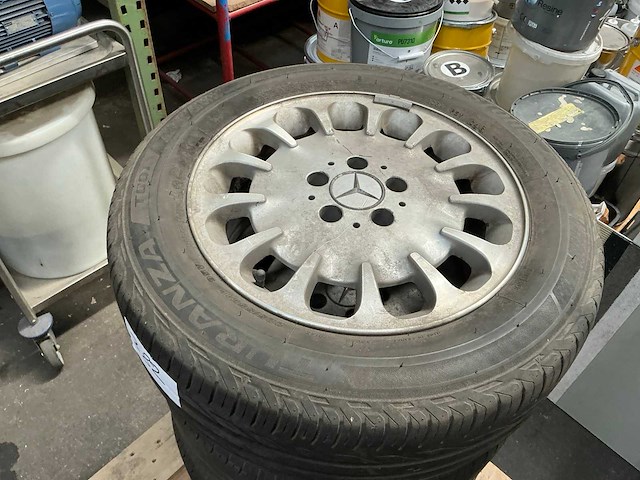 Mercedes / bridgestone turanza autoband op velg (4x) - afbeelding 2 van  4