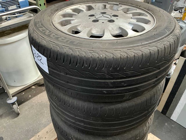 Mercedes / bridgestone turanza autoband op velg (4x) - afbeelding 3 van  4