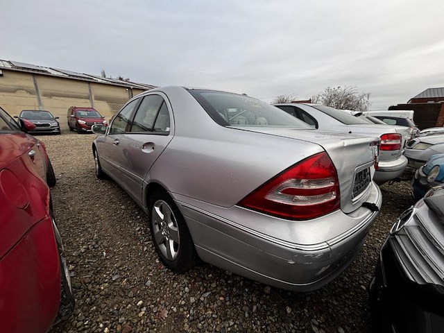 Mercedes c-klasse - afbeelding 9 van  13