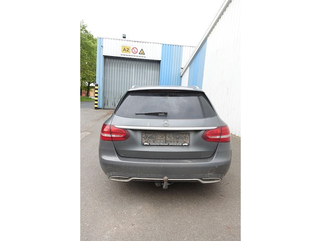 Mercedes c180d - afbeelding 16 van  21